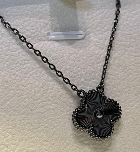 [VC-XL33] Collar Van Cleef Alhambra Trébol Negro