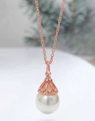 Collar perla capuchón calado oro rosa