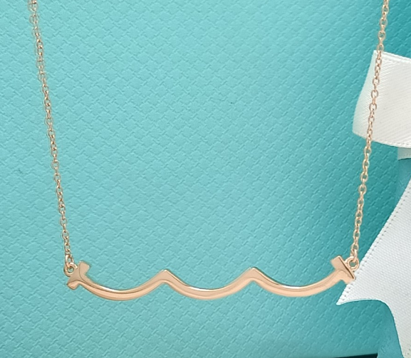 [N0209-1] Collar Tiffany T Barra Ondulada Oro Rosa