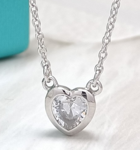 Collar Tiffany Corazón Solitario Plateado
