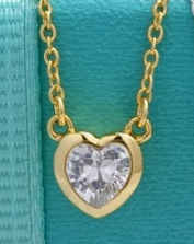 Collar Tiffany Corazón Solitario Tono Dorado