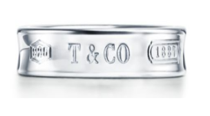 Anillo Tiffany 1837 banda ancha grabada para hombre