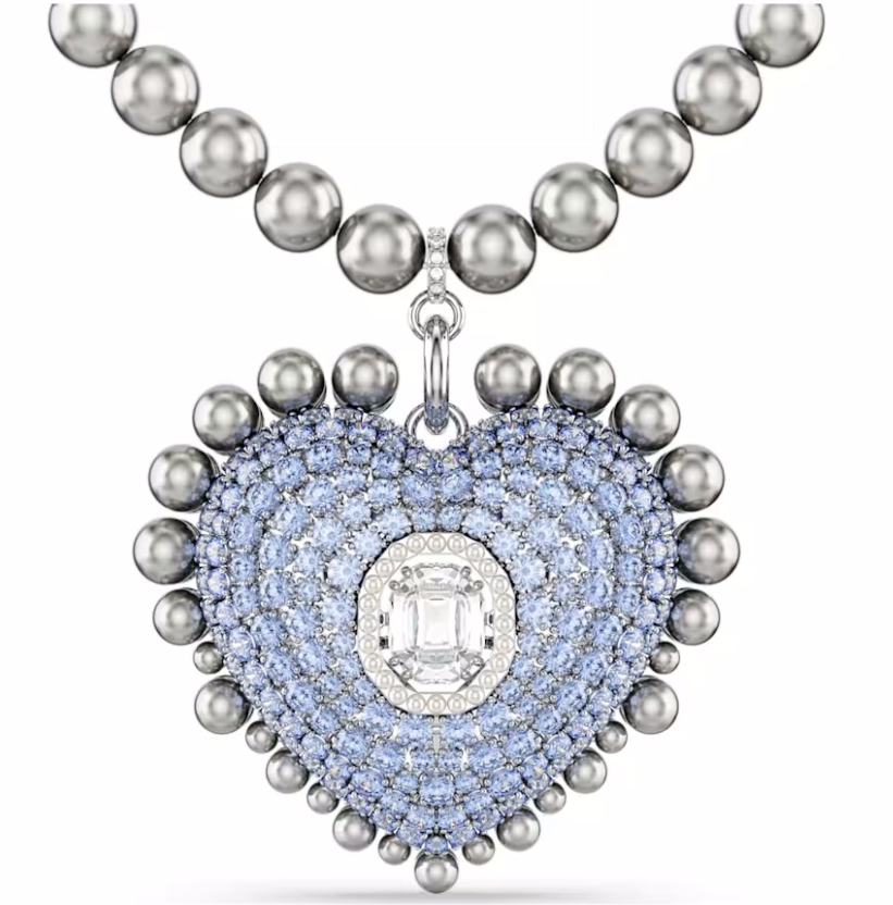 Collar Perlas Grises con Colgante Corazón Pavé Azul Lavanda