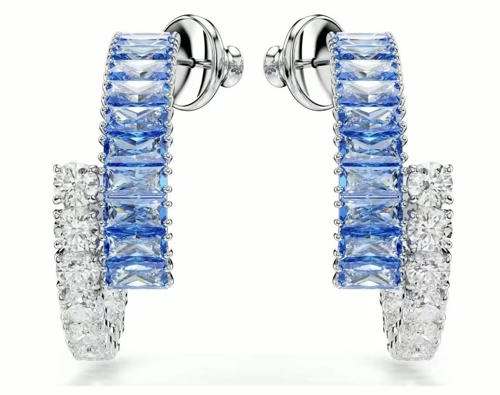 Aretes de aro cristales azules y blancos combinados