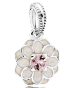 Charm colgante flor esmalte crema y circonia rosa
