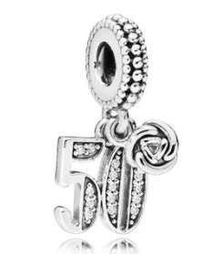 Charm colgante número 50 pavé y rosa