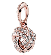 Charm colgante rosa entrelazada pavé baño oro rosa
