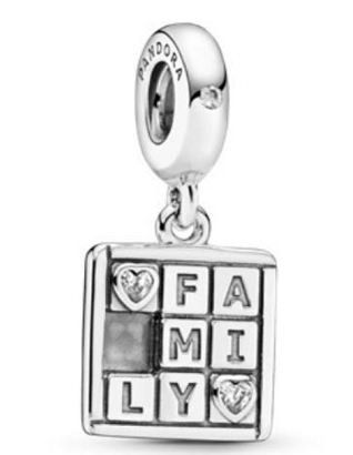 Charm colgante FAMILY letras y corazones