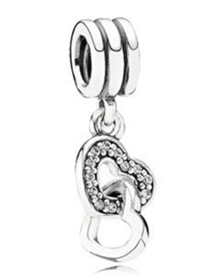 Charm colgante corazones entrelazados pavé