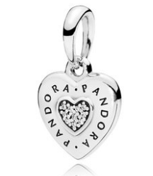 [P485] Charm colgante corazón firma Pandora pavé