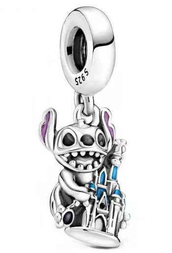[P776] Charm colgante Disney Stitch junto al castillo