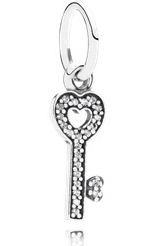 Charm colgante llave corazón con pavé Pandora
