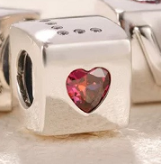 Charm Pandora Cubo Corazón Rosa Fucsia