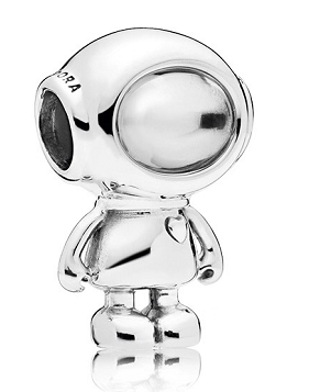 Charm astronauta figura plata pulida