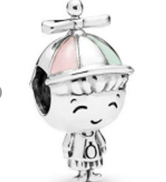 Charm Pandora Niño con Gorro de Hélice