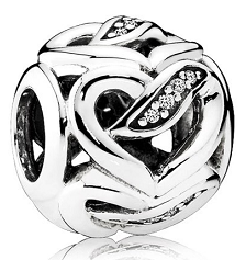 Charm Pandora corazones entrelazados calados