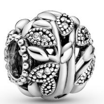 Charm calado árbol corazones circonias