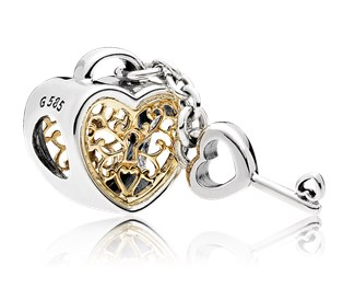 Charm corazón candado calado dorado con llave Pandora