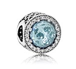 Charm Pandora halo corazón calado azul aguamarina