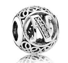 Charm Pandora Letra N Filigrana Pavé