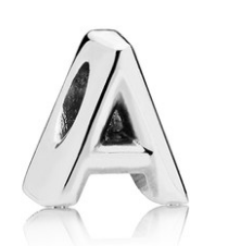 Charm letra A Pandora plata