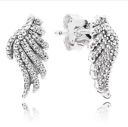 Aretes Pandora pluma alargada pavé borde de cuentas plata