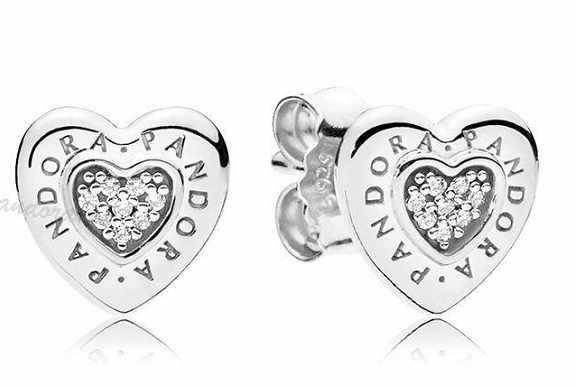 [EH-228] Aretes Pandora Signature corazón logo pavé