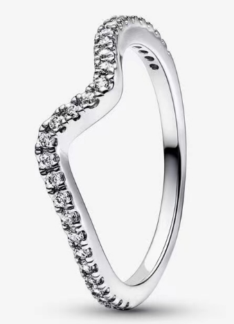 Anillo Pandora chevron pavé mitad plata