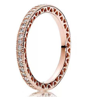 Anillo Pandora banda pavé y corazones oro rosa