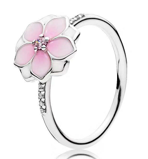 Anillo Pandora flor magnolia esmalte rosa
